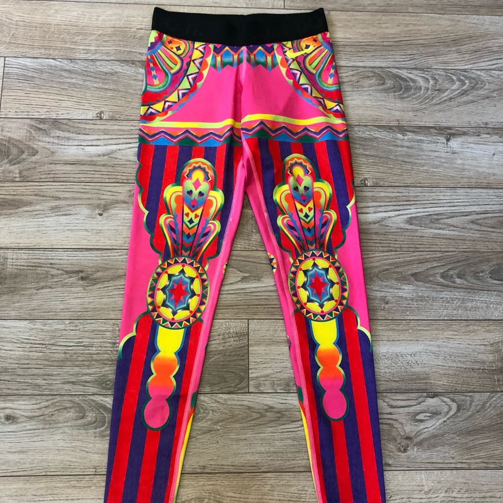Nike Tight of the Moment - RARE tights
